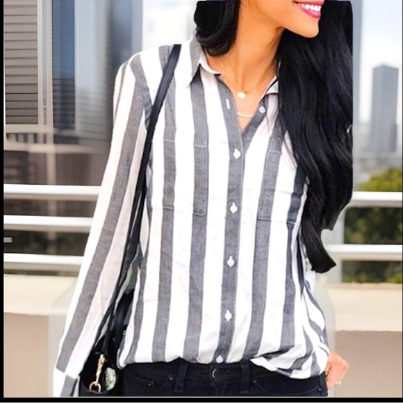 Gorgeous  White & Grey Striped Button Down Shirt W/ Pocket - Picture 3 of 3